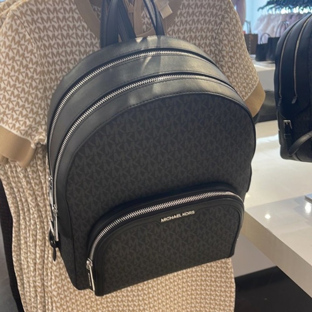 Michael Kors Jaycee Large Zip Pocket Backpack Black - Picture 14 of 16